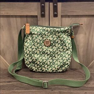 Vintage Tommy Hilfigure Green Patterned Crossbody Bag